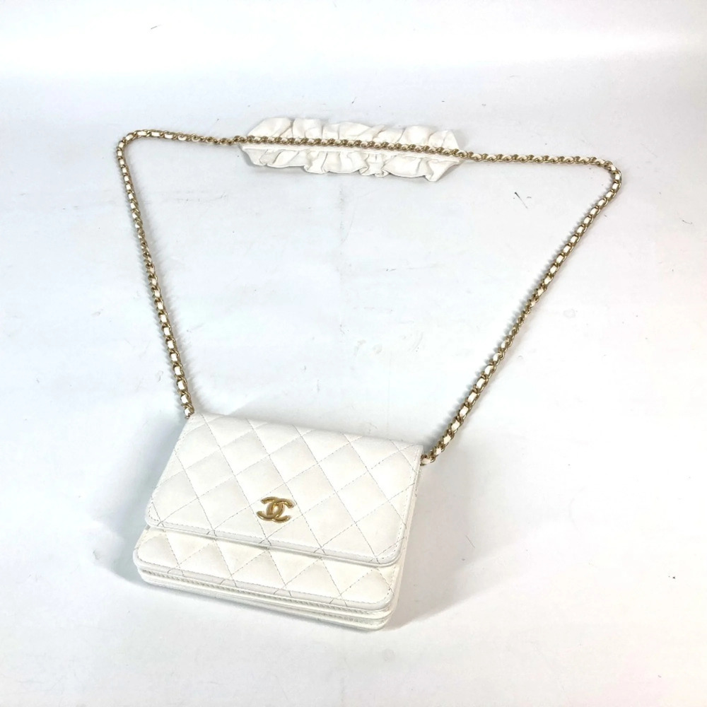 CHANEL White Leather Logo Wallet